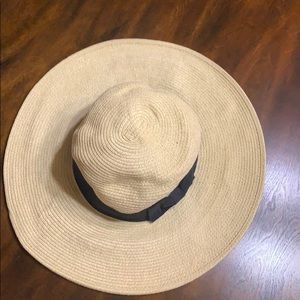 Nine West sun hat